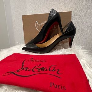 CHRISTIAN LOUBOUTIN Maastricht Black Scallop Pump